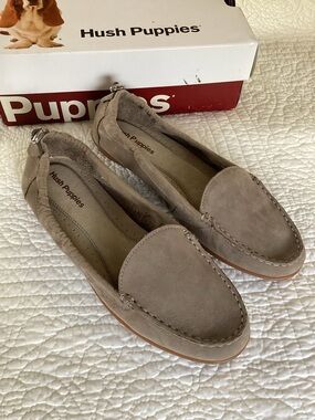 NEW Hush Puppies Women's 10 Taupe Suede Slip-On Comfort Loafer Mocassin Shoes